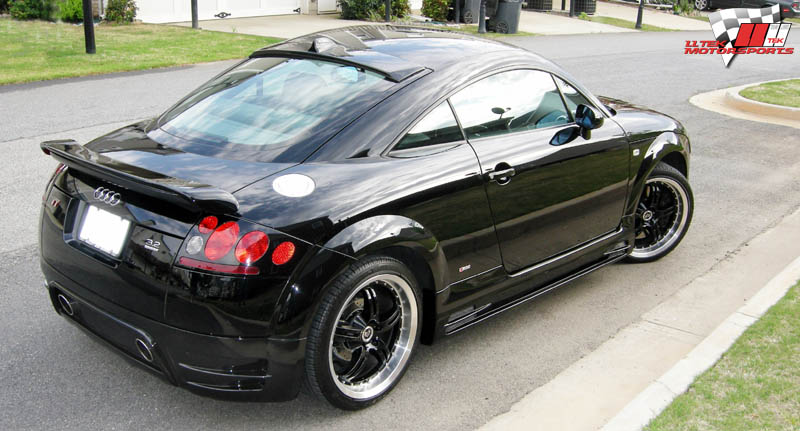 TTR styling in Brilliant Black. TTR styling in Brilliant Black.