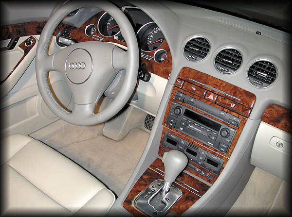Wood-Look Burl Kit shown on Cabriolet