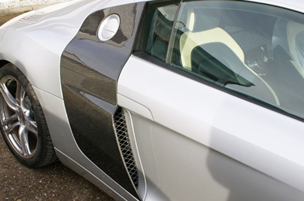 HFR8-13 - Fitment for R8 V10 Carbon Fiber Side Blades