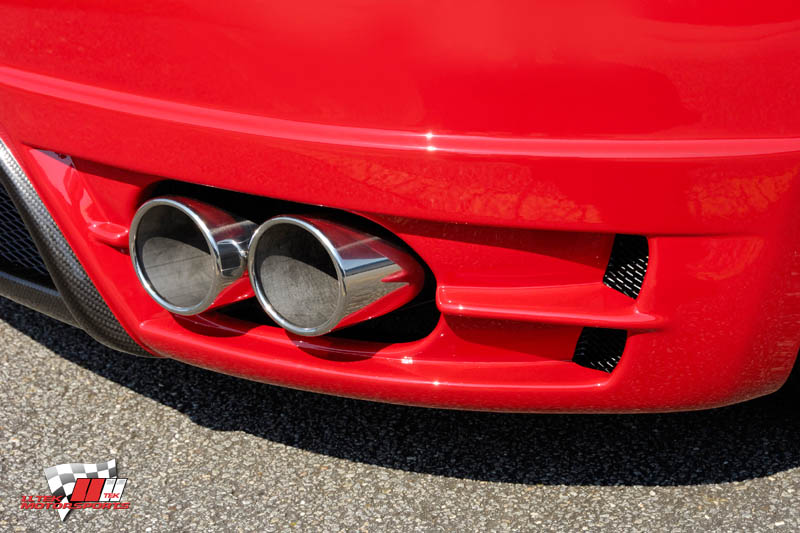 riett8jcabbie_rear_exhaust_detail_zz